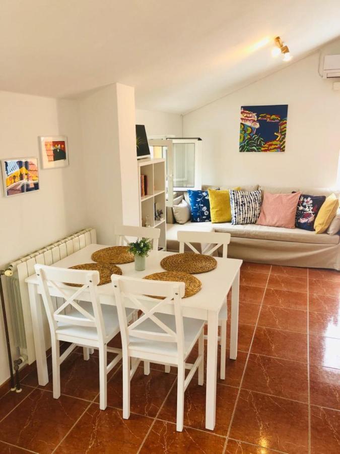 Apartments Barbaresko Lumbarda Buitenkant foto